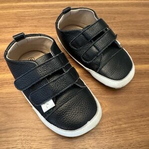 Little Love Bug Black Leather Shoes - Toddler